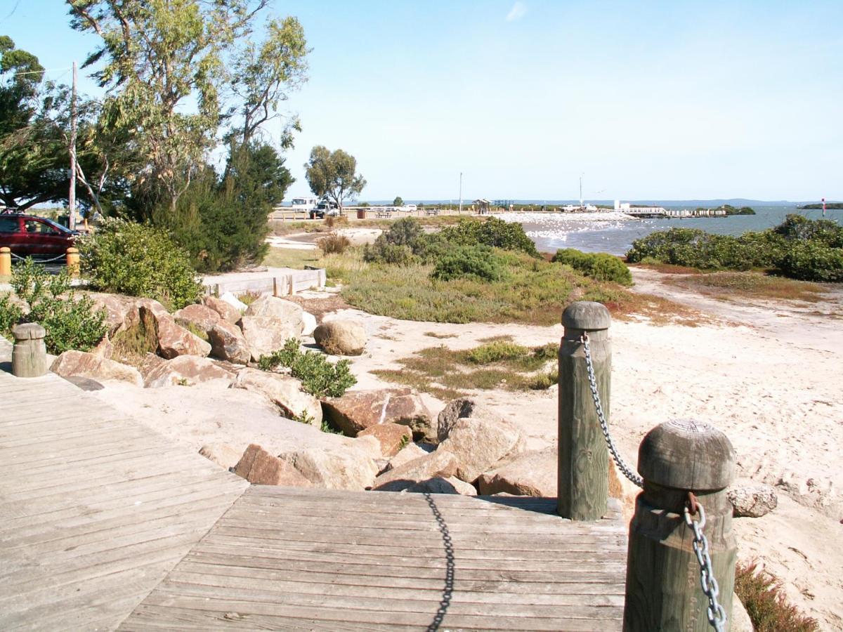 That Seaside Cottage - Fully Equipped Home, 4 Bedrooms On The Foreshore Tooradin Luaran gambar